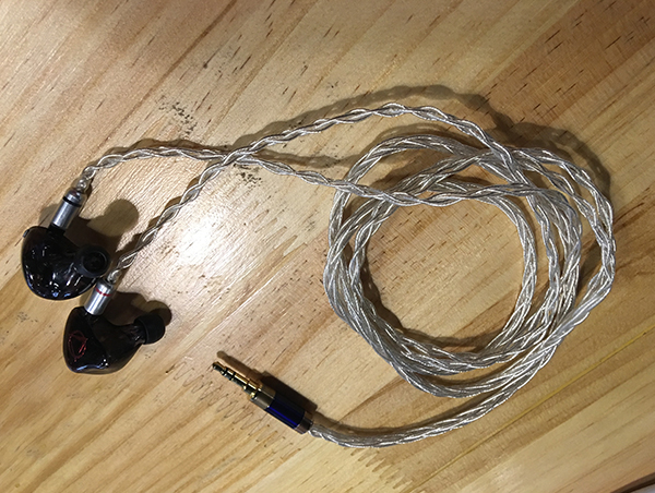 Single crystal wire-based material